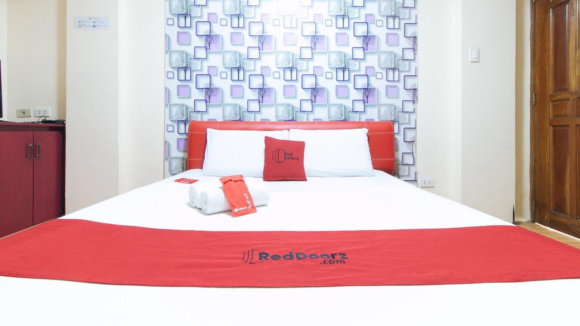 Reddoorz At Dbuilders Rooms Ph2 Taguig Eksteriør bilde