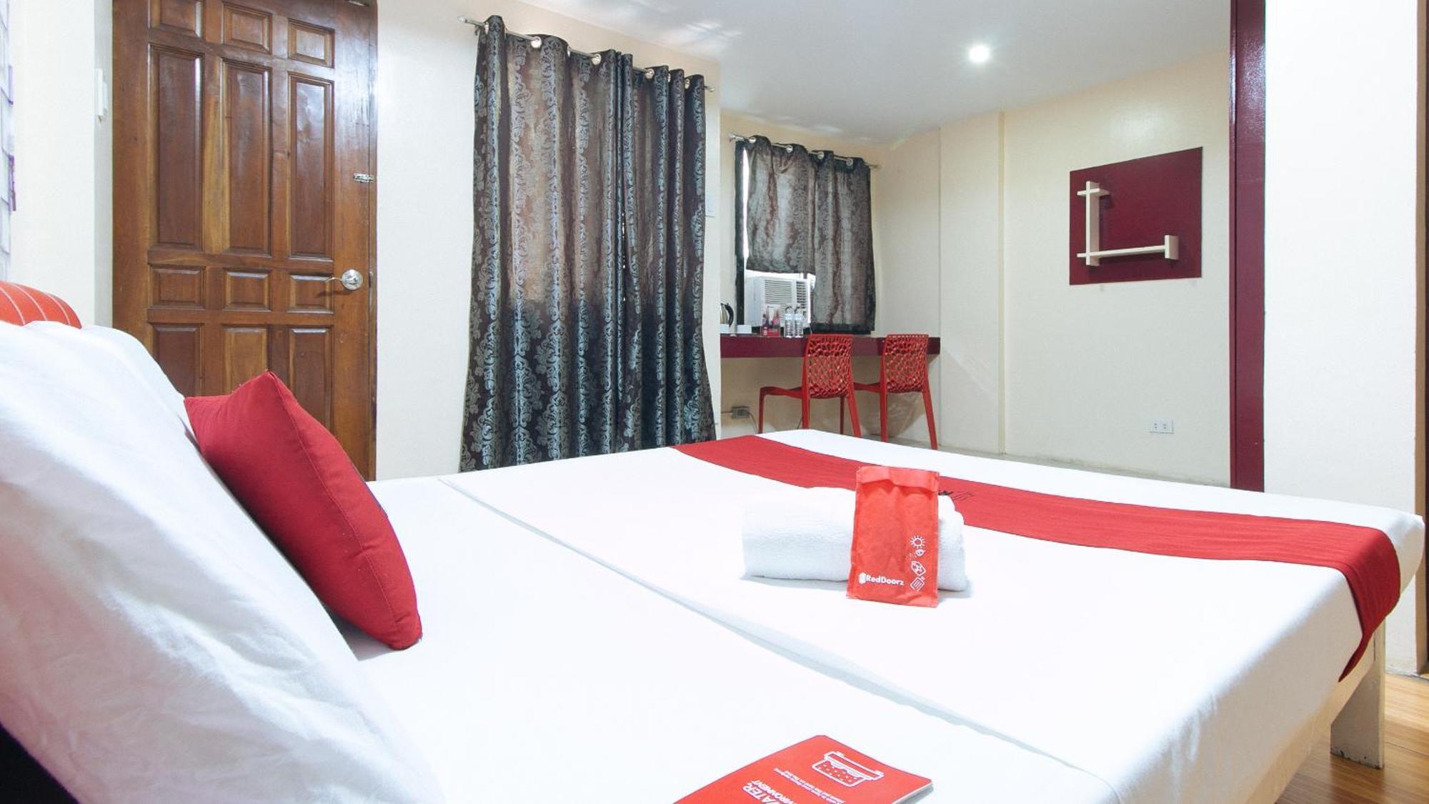 Reddoorz At Dbuilders Rooms Ph2 Taguig Eksteriør bilde
